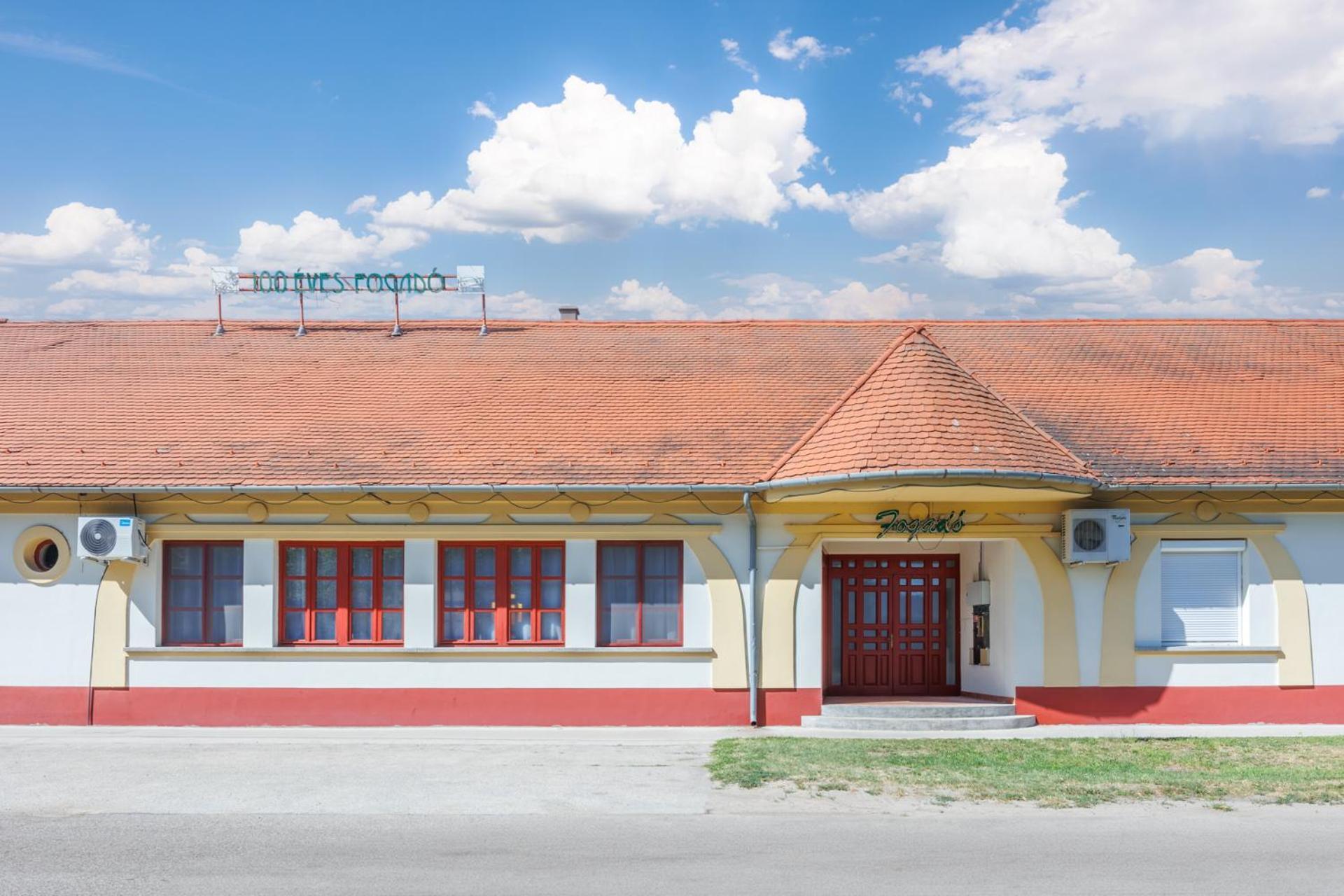 100 Eves Fogado Bed & Breakfast Szatymaz Exterior foto